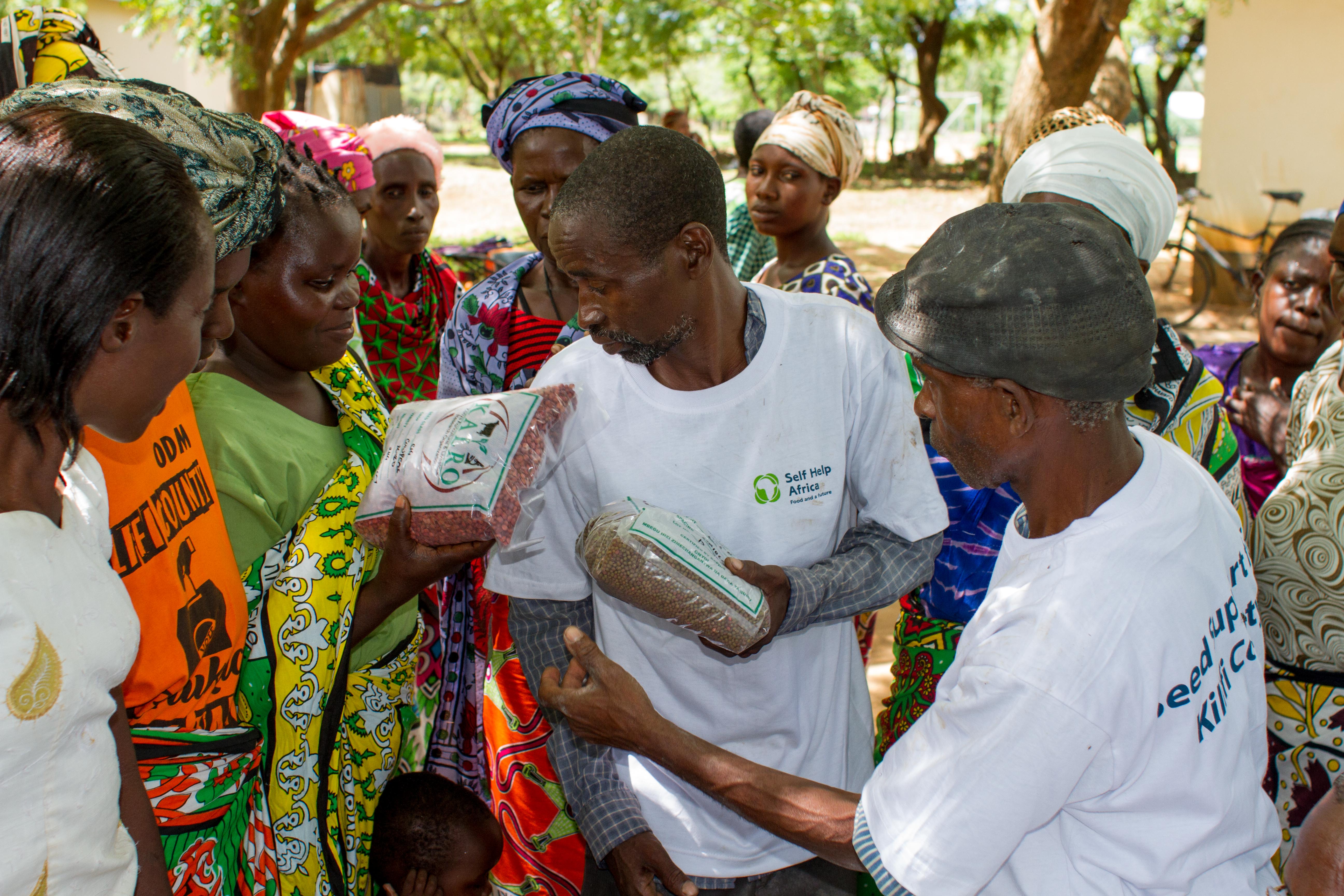 Food crisis thousands receive emergency seed in Kenya